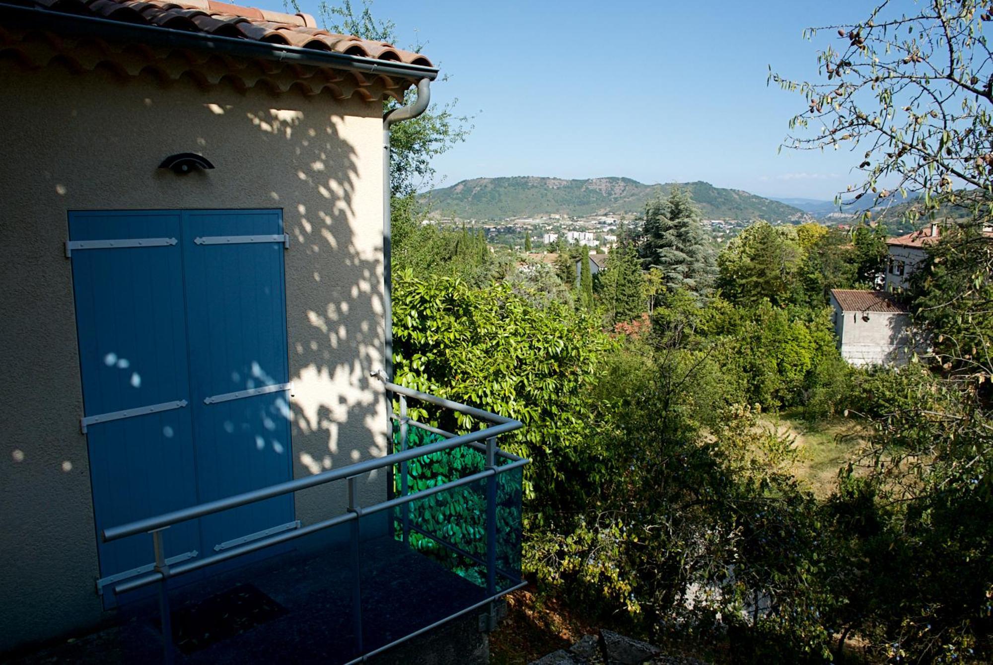Nid Douillet - Les Fargettes - Superbe Vue - Charmante Petite Maison Avec Jardin - 2 Pieces A Privas Bagian luar foto
